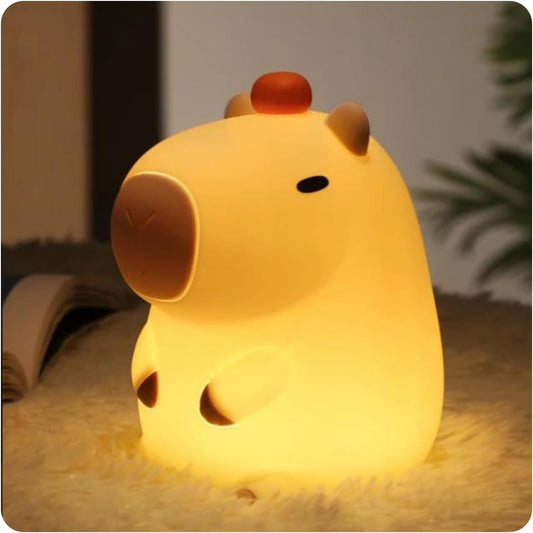 LUMINÁRIA DE SILICONE CAPIVARA - LUZ NOTURNA LED RECARREGÁVEL